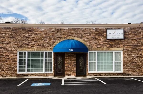 Twin Lakes Recovery Center – Athens